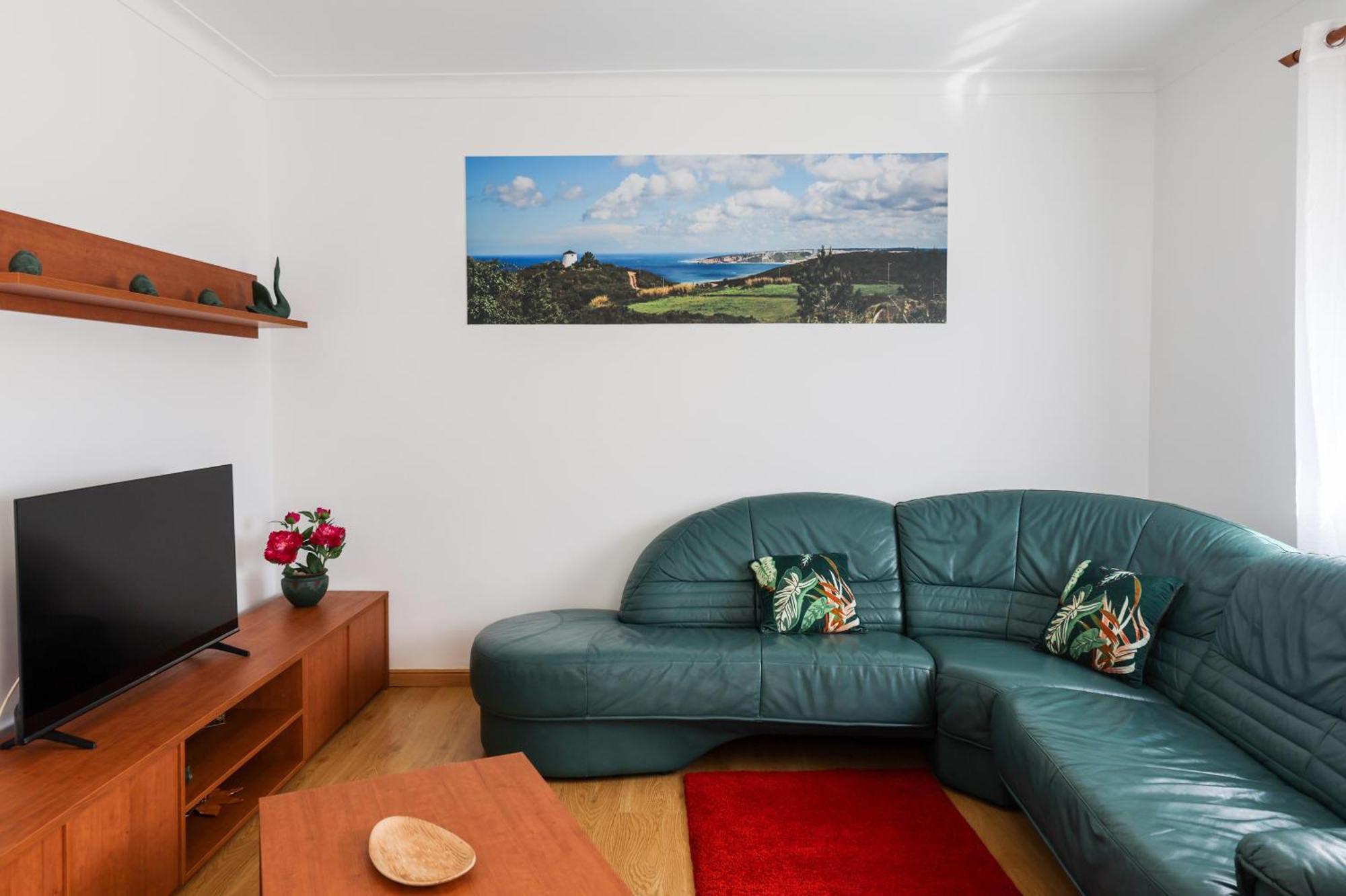 Casas Com Amoras In Serra Da Pescaria Famalicao