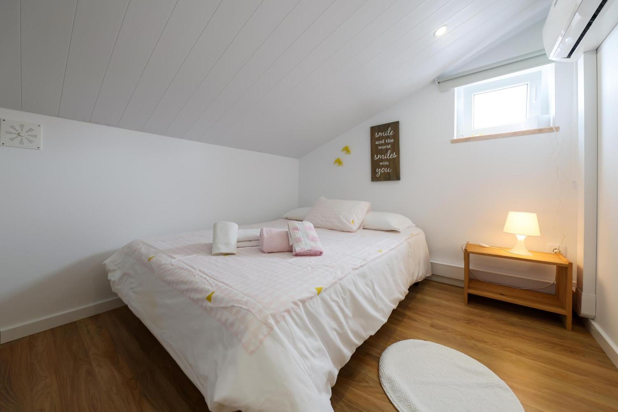 Casas Com Amoras In Serra Da Pescaria Famalicao