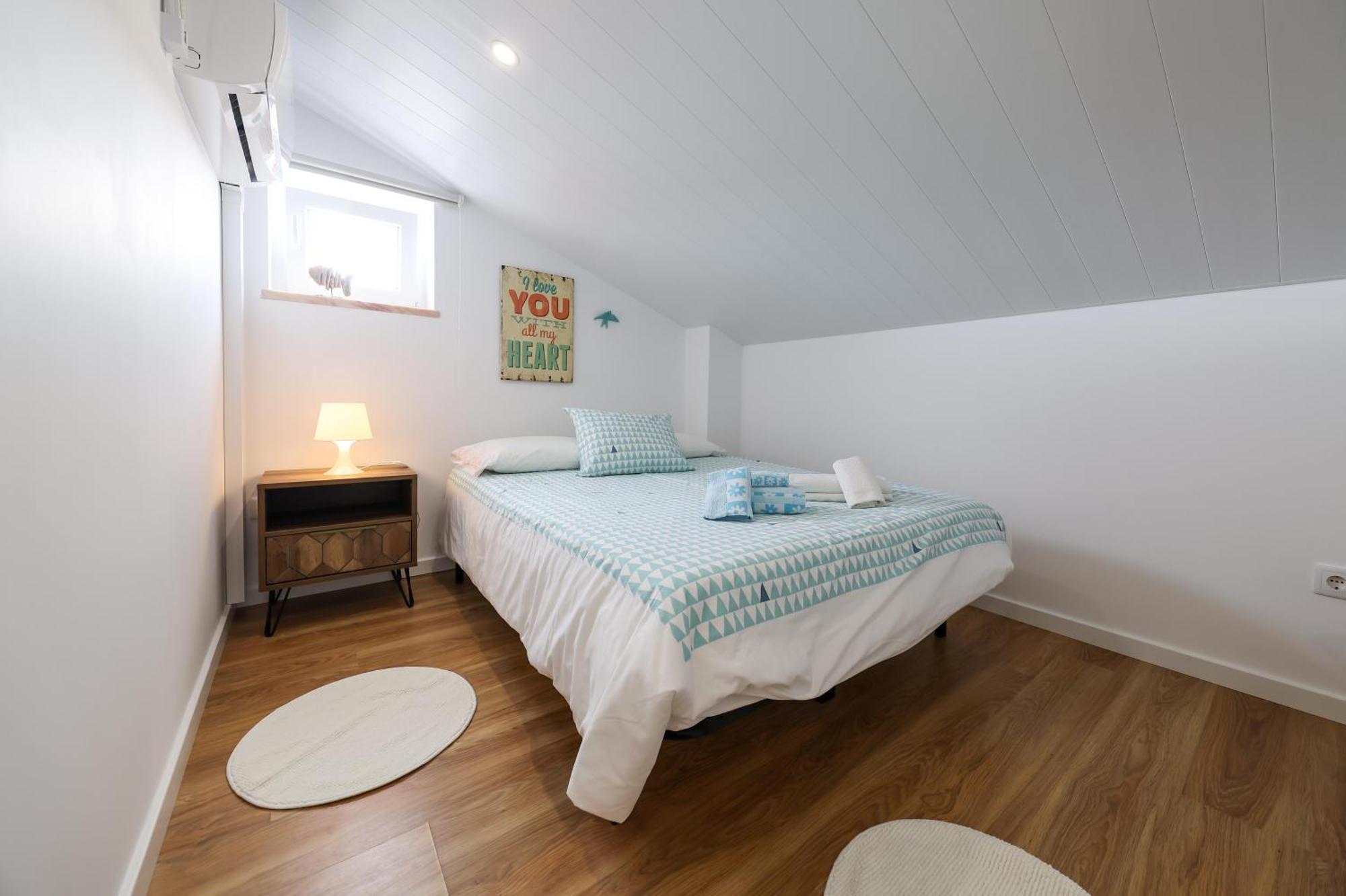 Casas Com Amoras In Serra Da Pescaria Holiday home Famalicao